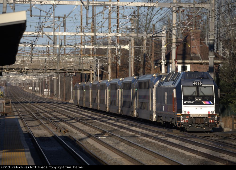 NJT 4539 passing former NASSAU tower